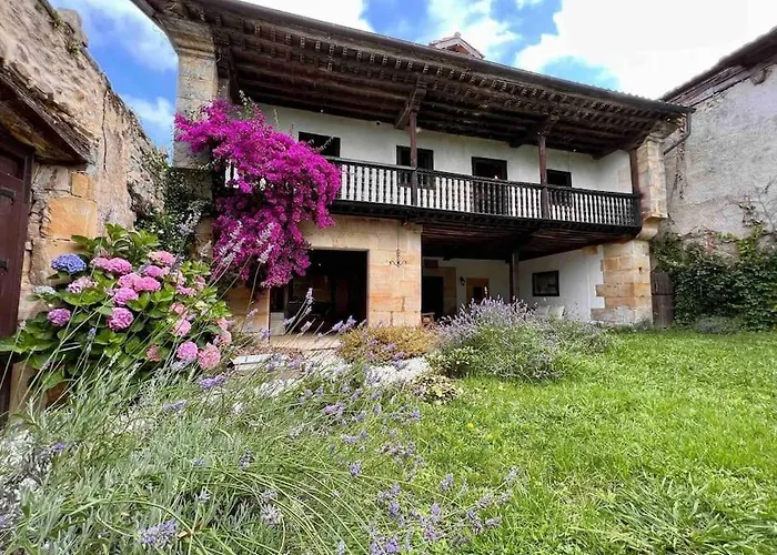 Casona Con Encanto, Siglo Xviii Cóbreces