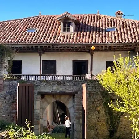 Casona Con Encanto, Siglo Xviii Cobreces