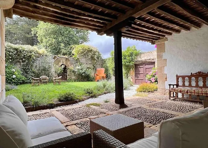 Casona Con Encanto, Siglo Xviii * Cobreces